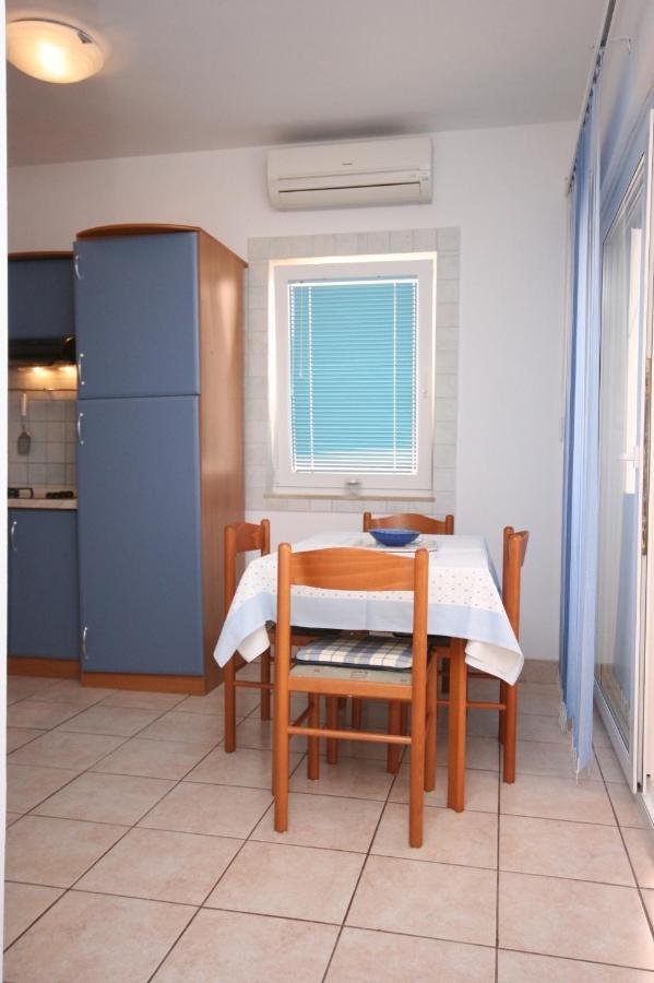 Apartment Stara Novalja 6301B Экстерьер фото